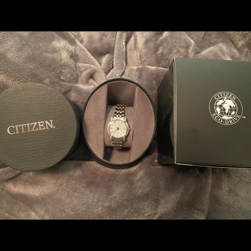 Authentic Citizens Woman’s Watch w Diamonds
